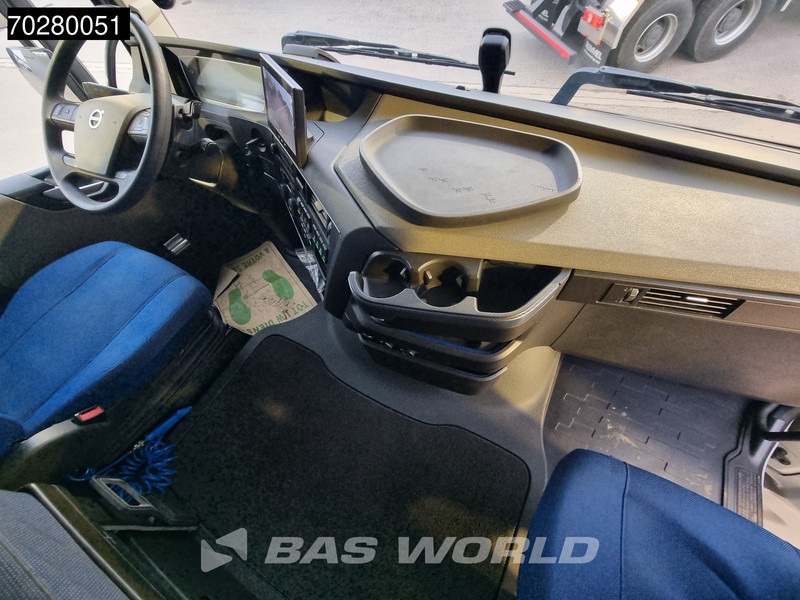 Влекач Volvo FH 460 FH 4X2 VEB+ 2x Tanks LED ACC: снимка 18