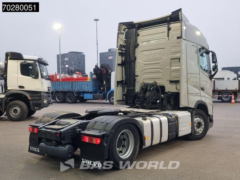 Влекач Volvo FH 460 FH 4X2 VEB+ 2x Tanks LED ACC: снимка 5