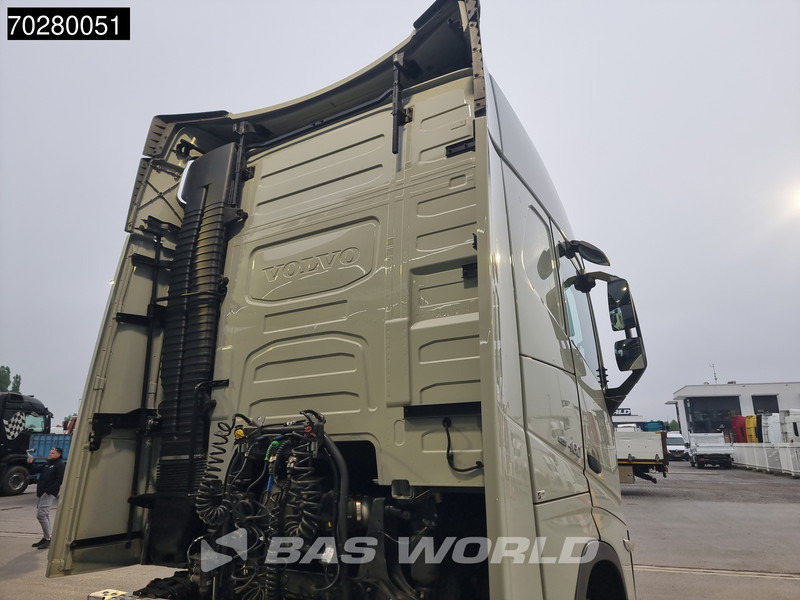 Влекач Volvo FH 460 FH 4X2 VEB+ 2x Tanks LED ACC: снимка 12