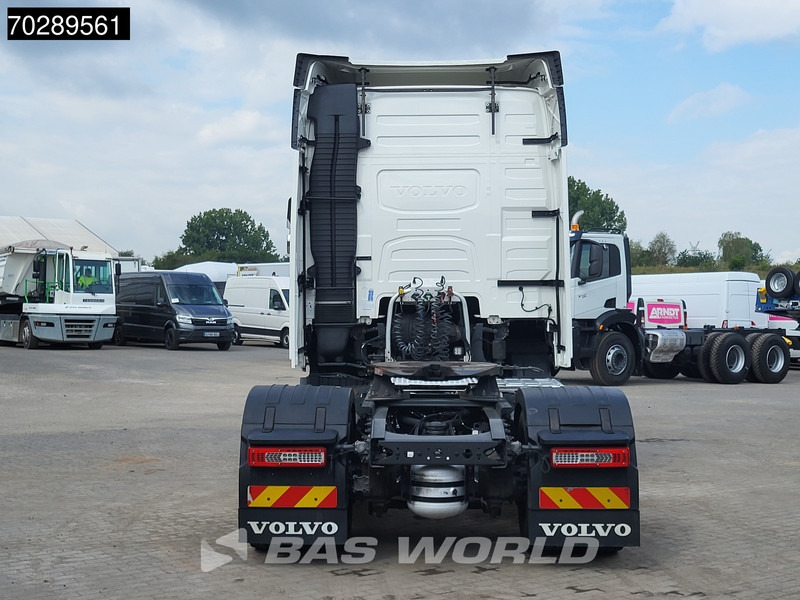 Volvo FH 500 4X2 2xTanks VEB+ ACC Alcoa Navi Euro 6 - Влекач: снимка 3 Volvo FH 500 4X2 2xTanks VEB+ ACC Alcoa Navi Euro 6 - Влекач: снимка 3