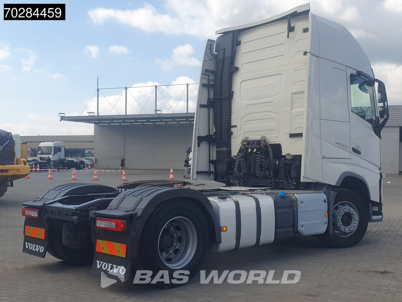 Volvo FH 500 FH 4X2 XL 2xTanks VEB+ Xenon Euro 6 - Влекач: снимка 5 Volvo FH 500 FH 4X2 XL 2xTanks VEB+ Xenon Euro 6 - Влекач: снимка 5