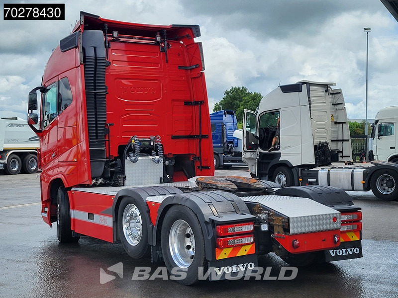 Volvo FH16 750 FH16 6X2 Special-Interior Full-Air Work-Remote Dynamic Steering Alcoa ACC Xenon - Влекач: снимка 2 Volvo FH16 750 FH16 6X2 Special-Interior Full-Air Work-Remote Dynamic Steering Alcoa ACC Xenon - Влекач: снимка 2