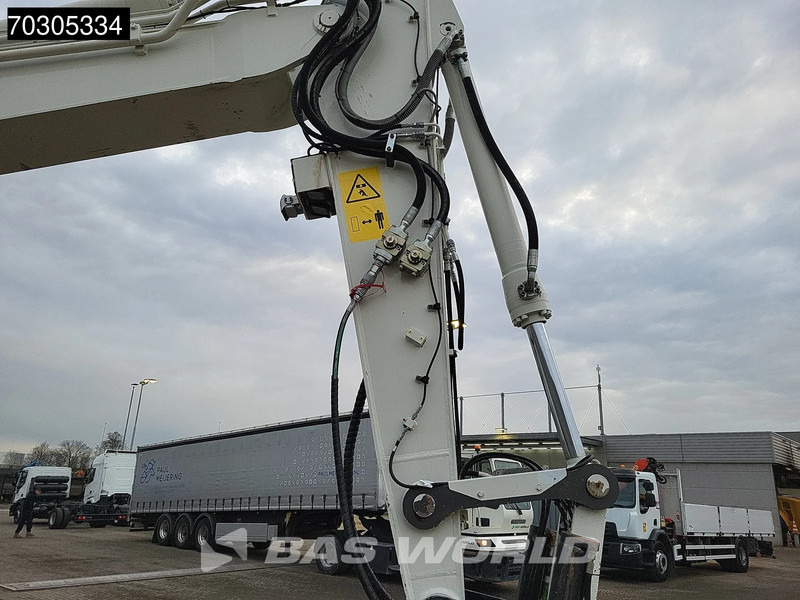 Колесен багер Volvo EW180 E Outriggers + Blade: снимка 16 Колесен багер Volvo EW180 E Outriggers + Blade: снимка 16