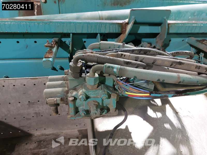 Мултилифт с кука камион Volvo FH 460 6X2 NL-Truck VDL S-21-6200 Lift+steering Axle Automatic Euro 6: снимка 12 Мултилифт с кука камион Volvo FH 460 6X2 NL-Truck VDL S-21-6200 Lift+steering Axle Automatic Euro 6: снимка 12