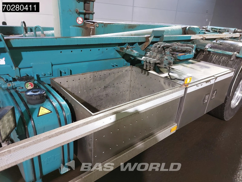 Мултилифт с кука камион Volvo FH 460 6X2 NL-Truck VDL S-21-6200 Lift+steering Axle Automatic Euro 6: снимка 20 Мултилифт с кука камион Volvo FH 460 6X2 NL-Truck VDL S-21-6200 Lift+steering Axle Automatic Euro 6: снимка 20