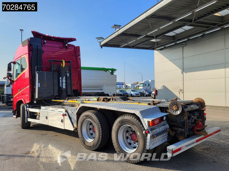 Volvo FH16 700 FH16 6X4 Full Air 20t Hook Xenon Euro 5 - Мултилифт с кука камион: снимка 3 Volvo FH16 700 FH16 6X4 Full Air 20t Hook Xenon Euro 5 - Мултилифт с кука камион: снимка 3