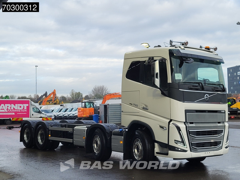 Volvo FH16 750 FH16 8X4 NEW 8x4 chassis! Air suspension Big-Axle Automatic VEB+ Euro 6 - Шаси кабина: снимка 3 Volvo FH16 750 FH16 8X4 NEW 8x4 chassis! Air suspension Big-Axle Automatic VEB+ Euro 6 - Шаси кабина: снимка 3