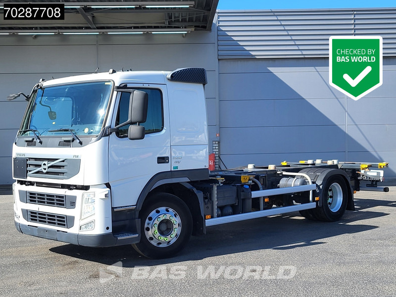 Volvo FM 330 4X2 4,60m Wheelbase BDF Automatic Euro 5 - Контейнеровоз/ Сменна каросерия камион: снимка 1 Volvo FM 330 4X2 4,60m Wheelbase BDF Automatic Euro 5 - Контейнеровоз/ Сменна каросерия камион: снимка 1