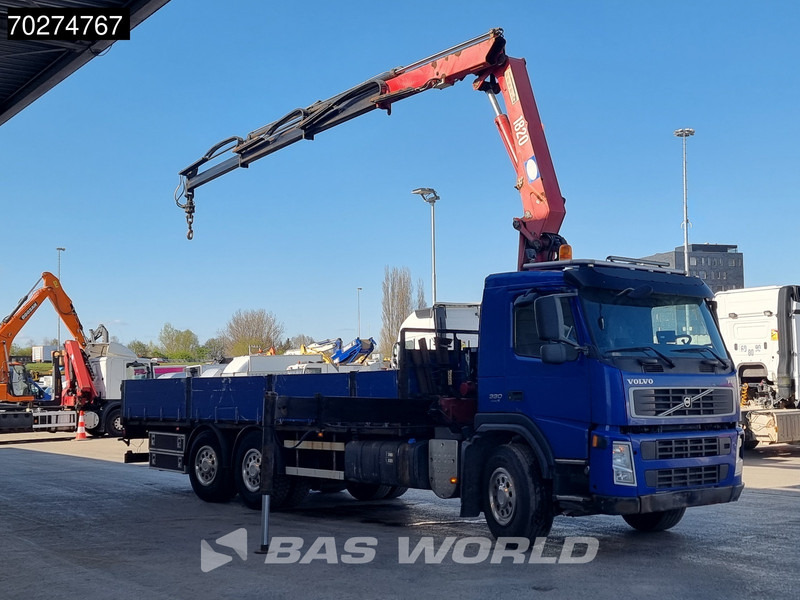 Volvo FM 330 6X2 HMF 1820 K3 Kran Crane Lift+Steering Axle Xenon Euro 5 - Бордови камион, Камион с кран: снимка 3 Volvo FM 330 6X2 HMF 1820 K3 Kran Crane Lift+Steering Axle Xenon Euro 5 - Бордови камион, Камион с кран: снимка 3
