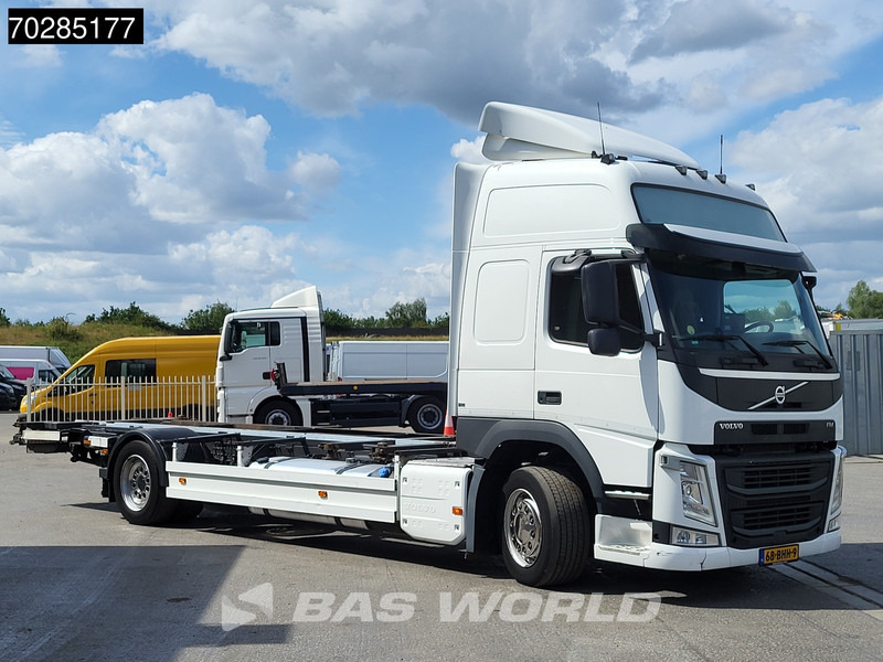 Volvo FM 370 4X2 19tons BDF NL-Truck Ladebordwand VEB Xenon ACC Euro 6 - Контейнеровоз/ Сменна каросерия камион: снимка 3 Volvo FM 370 4X2 19tons BDF NL-Truck Ladebordwand VEB Xenon ACC Euro 6 - Контейнеровоз/ Сменна каросерия камион: снимка 3
