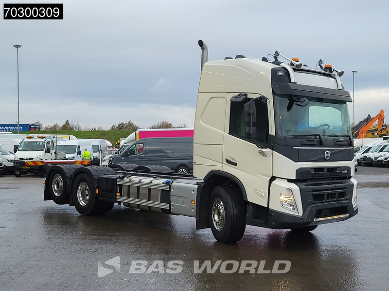 Volvo FMX 540 FMX 6X2 NEW chassis! Lift+steering Axle Engine PTO Full air suspension - Шаси кабина: снимка 3 Volvo FMX 540 FMX 6X2 NEW chassis! Lift+steering Axle Engine PTO Full air suspension - Шаси кабина: снимка 3