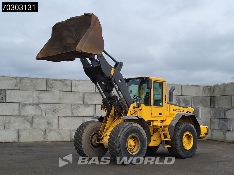 Volvo L120 E Quick Coupler - Колесен товарач: снимка 2 Volvo L120 E Quick Coupler - Колесен товарач: снимка 2