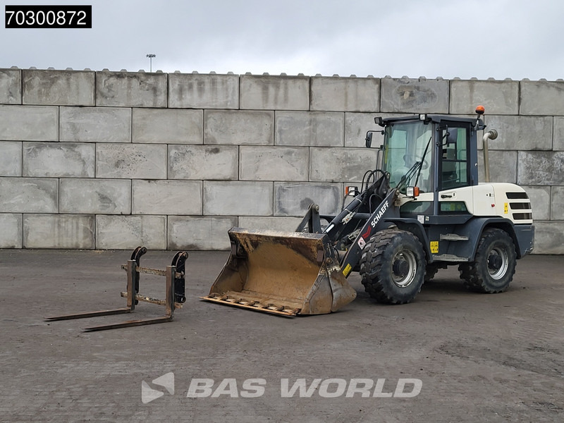 Yanmar TL80 4-1 Buckets + Forks - Колесен товарач: снимка 2 Yanmar TL80 4-1 Buckets + Forks - Колесен товарач: снимка 2