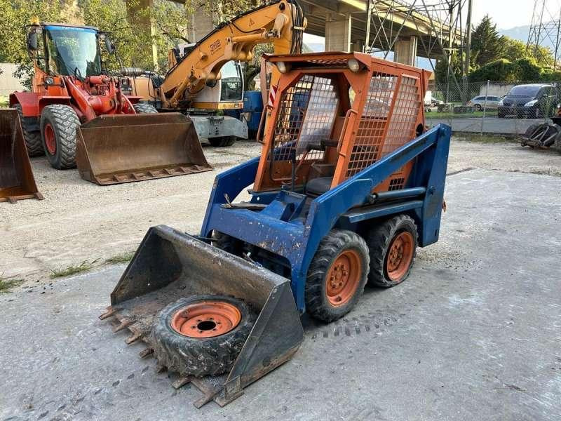 Bobcat 543 MACHINE SUISSE - Мини челен товарач: снимка 3 Bobcat 543 MACHINE SUISSE - Мини челен товарач: снимка 3