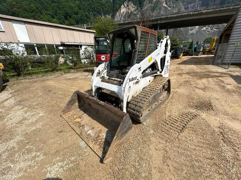 Bobcat T190 - Мини челен товарач: снимка 4 Bobcat T190 - Мини челен товарач: снимка 4