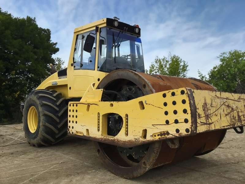 Bomag BW 226 DI-4 BVC - Комбиниран валяк: снимка 3 Bomag BW 226 DI-4 BVC - Комбиниран валяк: снимка 3
