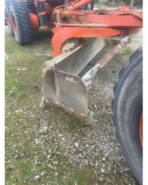 Caterpillar 140H EQUIPEE 3D - Грейдер: снимка 4 Caterpillar 140H EQUIPEE 3D - Грейдер: снимка 4