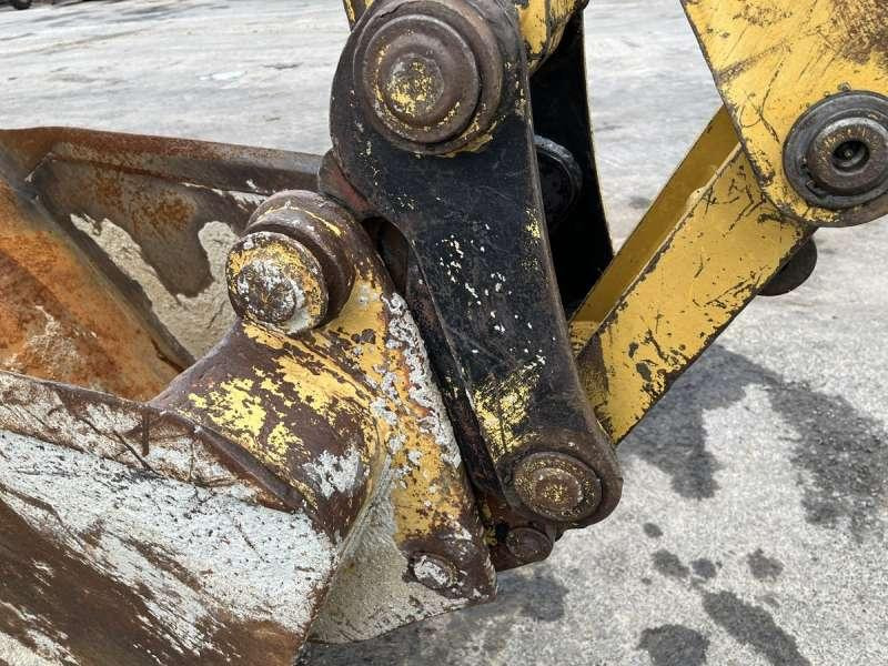 Багер-товарач Caterpillar 428C: снимка 28 Багер-товарач Caterpillar 428C: снимка 28