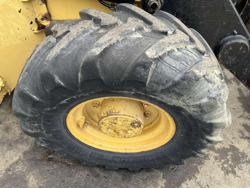 Багер-товарач Caterpillar 428C: снимка 17 Багер-товарач Caterpillar 428C: снимка 17