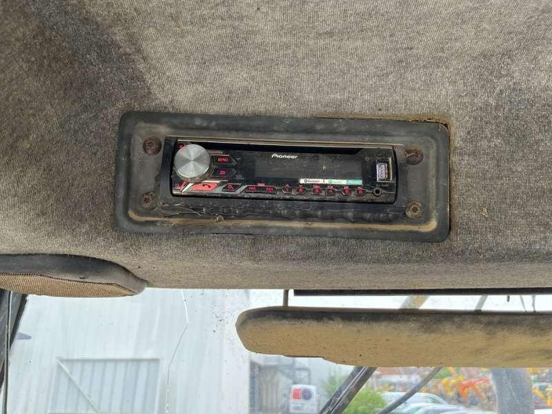 Багер-товарач Caterpillar 428C: снимка 44 Багер-товарач Caterpillar 428C: снимка 44