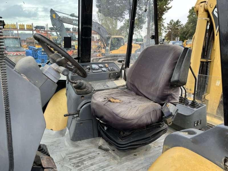 Багер-товарач Caterpillar 428C: снимка 33 Багер-товарач Caterpillar 428C: снимка 33