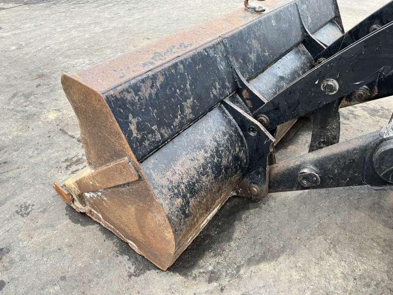 Багер-товарач Caterpillar 428C: снимка 12 Багер-товарач Caterpillar 428C: снимка 12