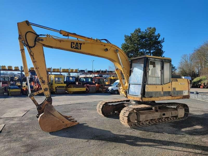 Caterpillar E120B - Верижен багер: снимка 3 Caterpillar E120B - Верижен багер: снимка 3