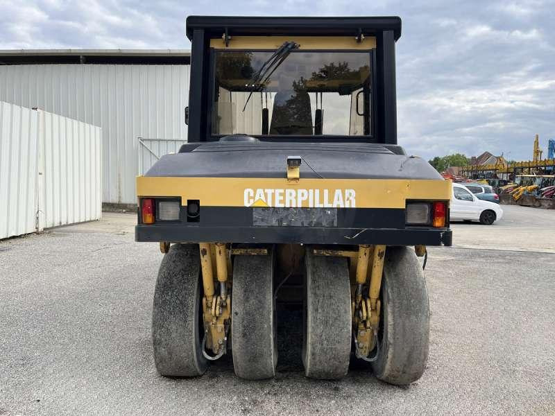 Пневматичен валяк Caterpillar PS300B: снимка 10