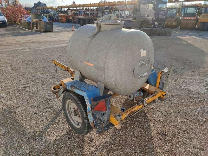 Courant 500 LITRES A EAU - Цистерна: снимка 5 Courant 500 LITRES A EAU - Цистерна: снимка 5