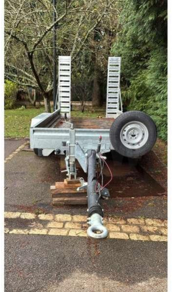 HUBIERE 2 ESSIEUX - Ремарке за кола: снимка 5 HUBIERE 2 ESSIEUX - Ремарке за кола: снимка 5