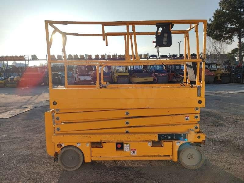 Haulotte CISEAUX COMPACT 10N - Вертикална работна платформа: снимка 5 Haulotte CISEAUX COMPACT 10N - Вертикална работна платформа: снимка 5