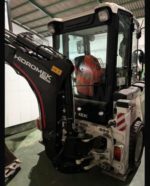 Hidromek HMK62SS - Багер-товарач: снимка 3 Hidromek HMK62SS - Багер-товарач: снимка 3