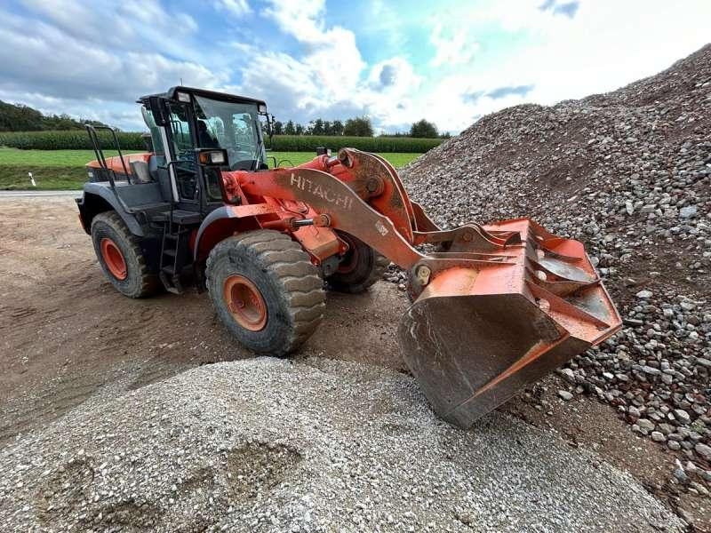 Hitachi ZW310 - Колесен товарач: снимка 2 Hitachi ZW310 - Колесен товарач: снимка 2