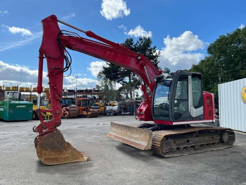 Hitachi ZX135US-3 - Верижен багер: снимка 3 Hitachi ZX135US-3 - Верижен багер: снимка 3