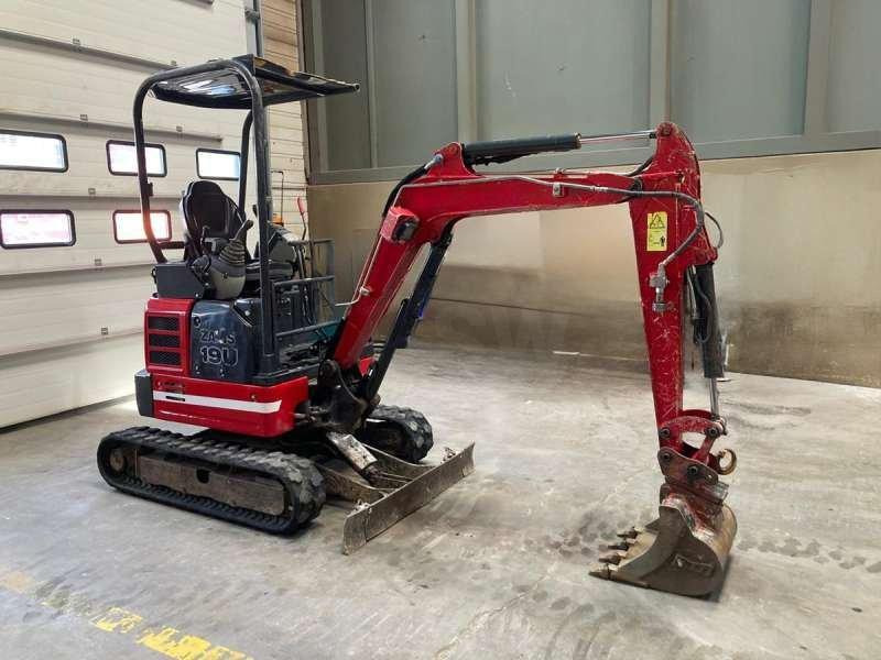 Hitachi ZX19U-5A YR - Мини багер: снимка 1 Hitachi ZX19U-5A YR - Мини багер: снимка 1