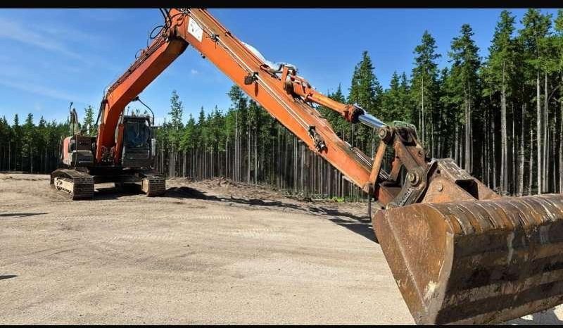 Hitachi ZX210LC-3 - Багер за манипулиране на материали: снимка 4 Hitachi ZX210LC-3 - Багер за манипулиране на материали: снимка 4