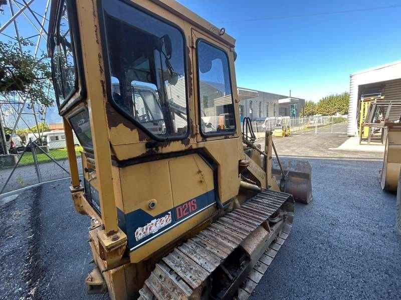 Верижен товарач Komatsu D21S-6: снимка 9