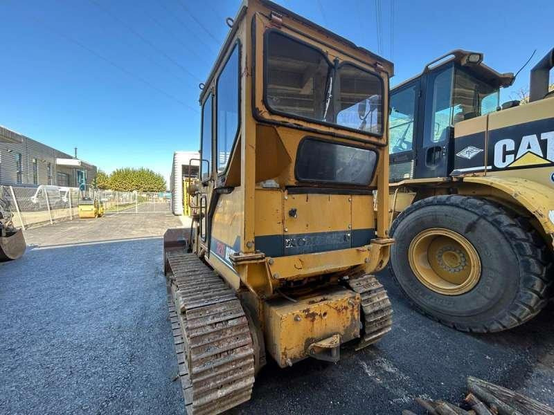 Верижен товарач Komatsu D21S-6: снимка 12