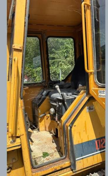 Верижен товарач Komatsu D21S-6: снимка 29