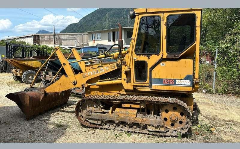 Верижен товарач Komatsu D21S-6: снимка 15