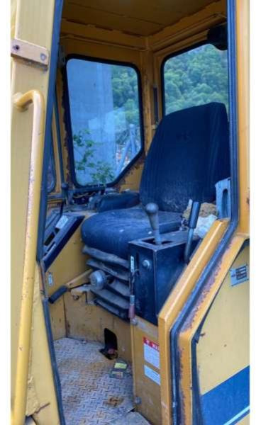 Верижен товарач Komatsu D21S-6: снимка 26