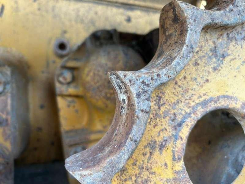 Верижен товарач Komatsu D21S-6: снимка 35