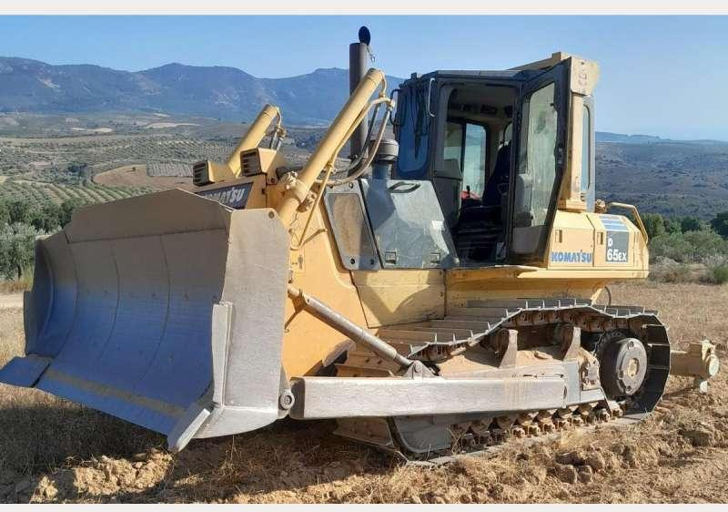 Komatsu D65EX-15 - Булдозер: снимка 1 Komatsu D65EX-15 - Булдозер: снимка 1