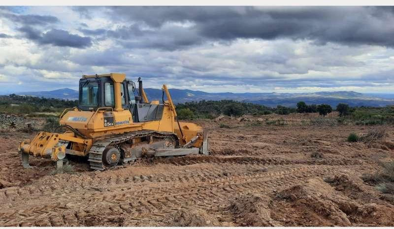 Komatsu D65EX-15 - Булдозер: снимка 3 Komatsu D65EX-15 - Булдозер: снимка 3