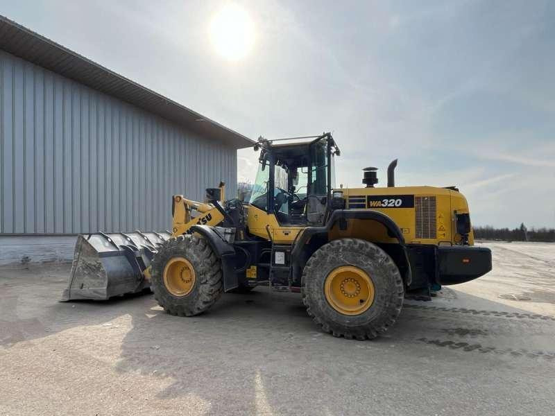 Komatsu WA320-7 - Колесен товарач: снимка 2 Komatsu WA320-7 - Колесен товарач: снимка 2