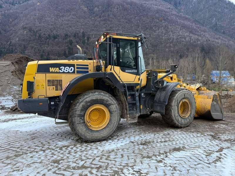 Komatsu WA380-8 - Колесен товарач: снимка 3 Komatsu WA380-8 - Колесен товарач: снимка 3