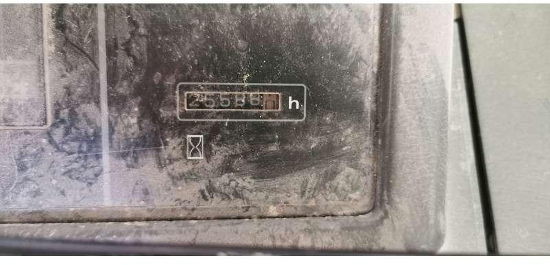 Komatsu WA470-3 - Колесен товарач: снимка 4 Komatsu WA470-3 - Колесен товарач: снимка 4