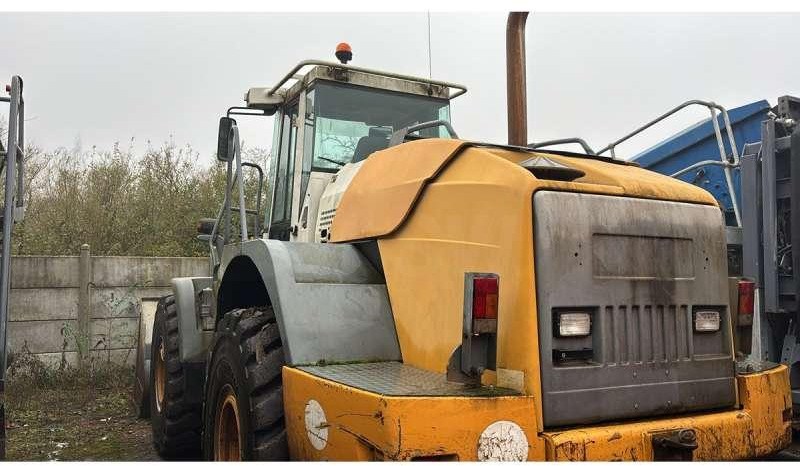 Liebherr L544 2PLUS2 - Колесен товарач: снимка 3 Liebherr L544 2PLUS2 - Колесен товарач: снимка 3
