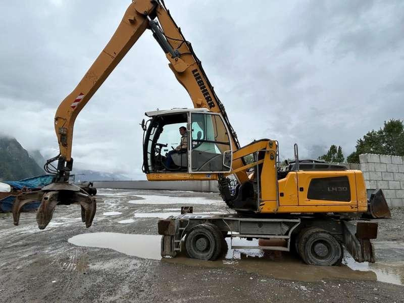 Liebherr LH30M LITRONIC - Багер за манипулиране на материали: снимка 3 Liebherr LH30M LITRONIC - Багер за манипулиране на материали: снимка 3