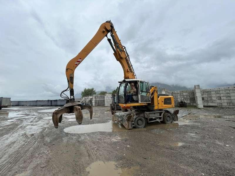 Liebherr LH30M LITRONIC - Багер за манипулиране на материали: снимка 2 Liebherr LH30M LITRONIC - Багер за манипулиране на материали: снимка 2